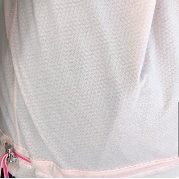 Lululemon shirt ajustable at the bottom soft pink size:2 - Picture 8 of 16